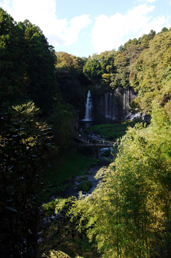 山の奥地に